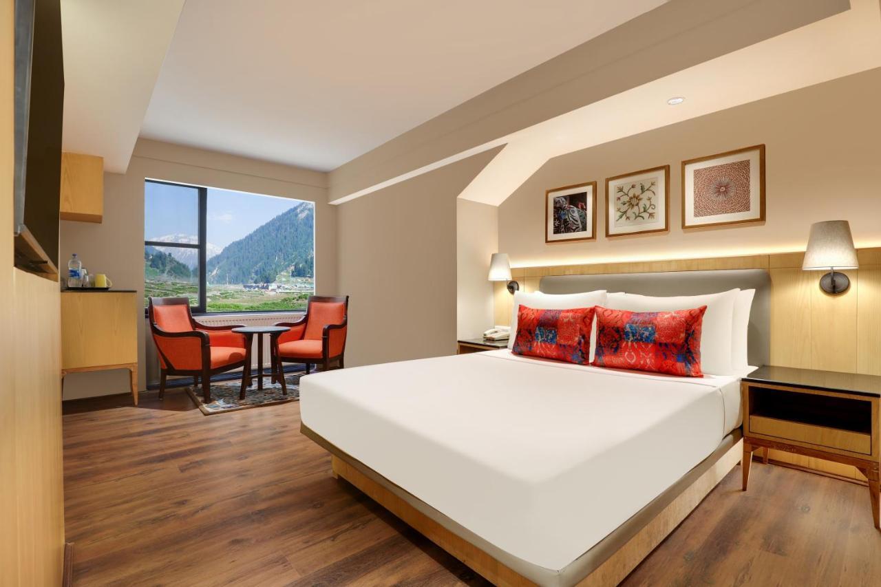 Lemon Tree Hotel, Sonāmarg エクステリア 写真