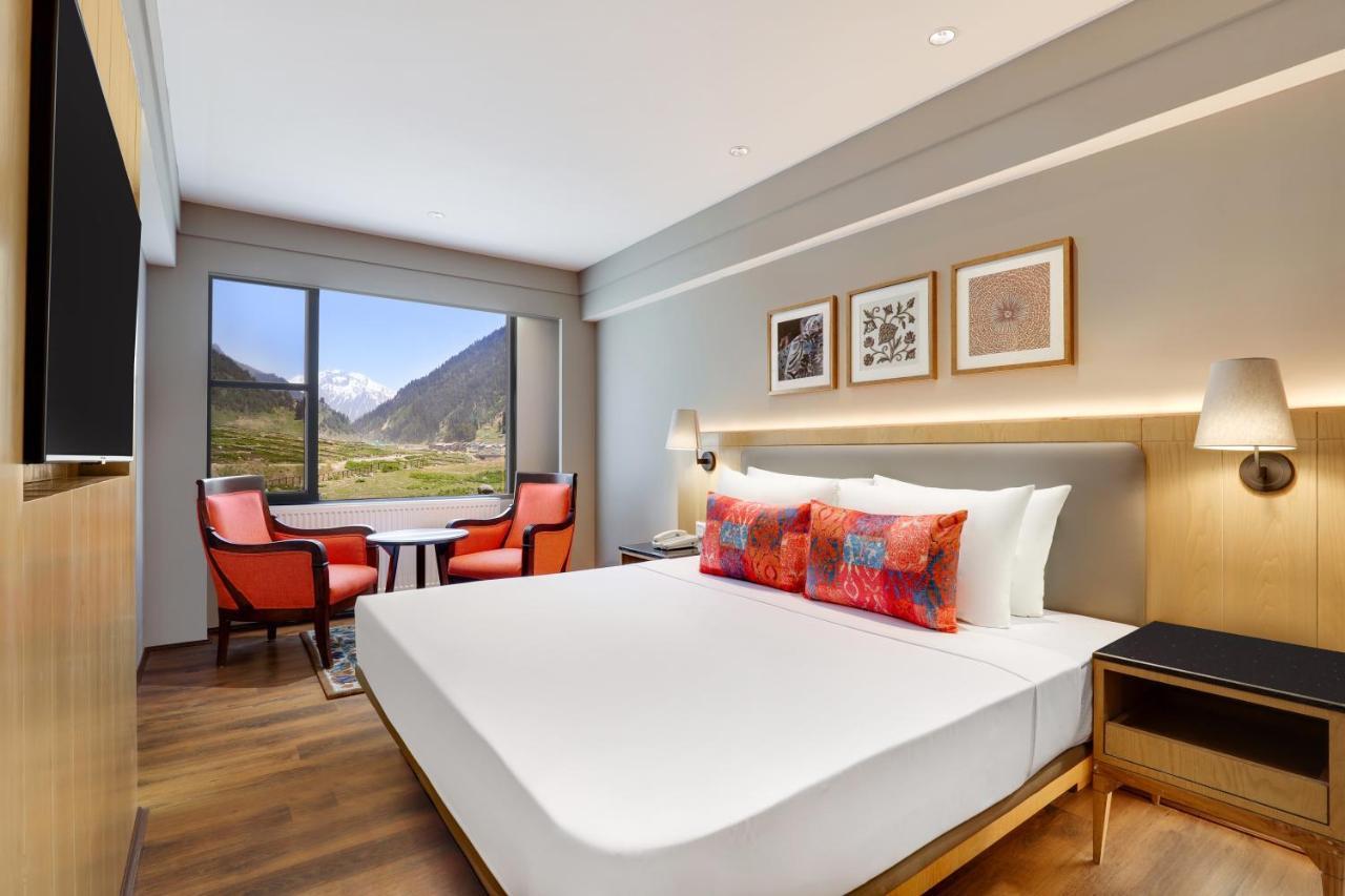 Lemon Tree Hotel, Sonāmarg エクステリア 写真